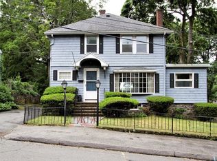 11 Westview Rd, Lynn, MA 01901