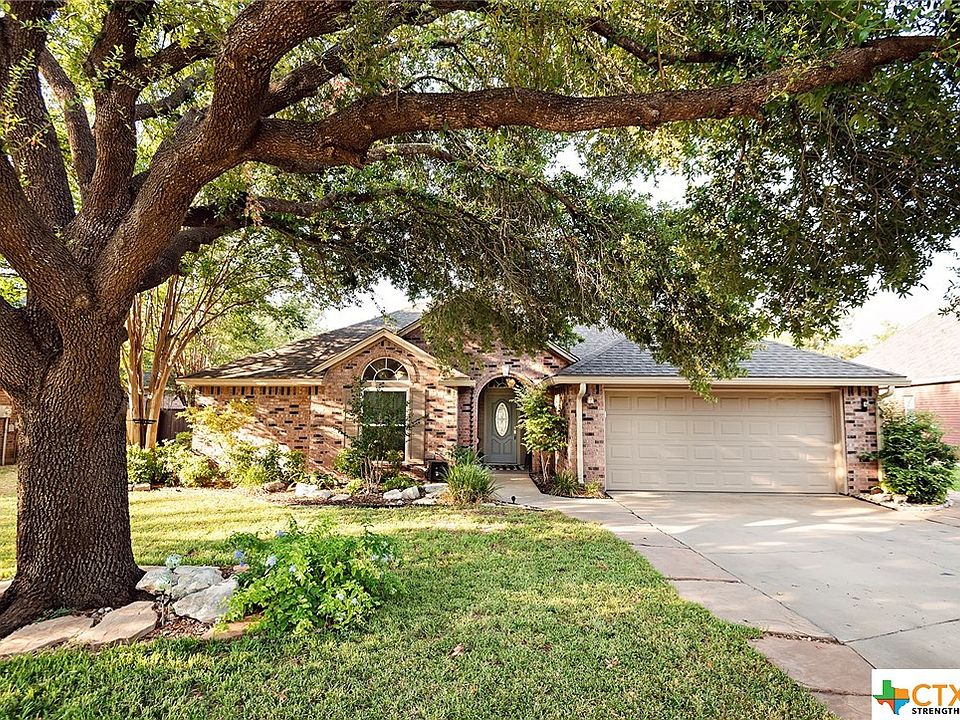 1st image of 5208 Waterford Ct