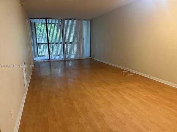 3100 Riverside Dr APT 105, Pompano Beach, FL 33065