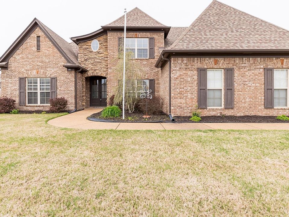 1st image of 93 George Ellis Dr