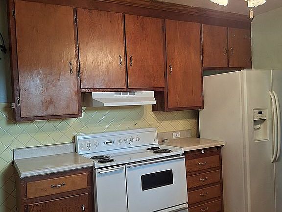 4th image of 1607 N Armistead Ave