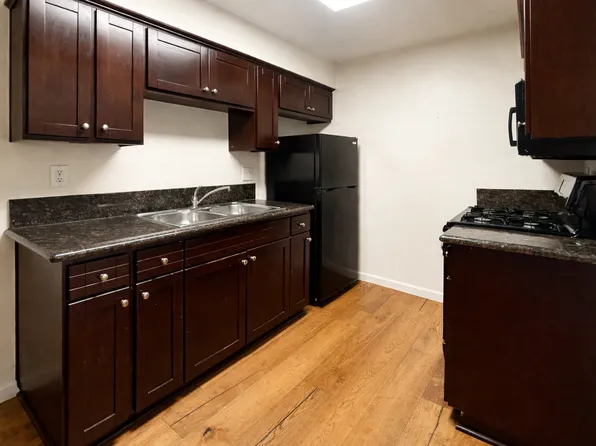 2877 A St #1, San Diego, CA 92102