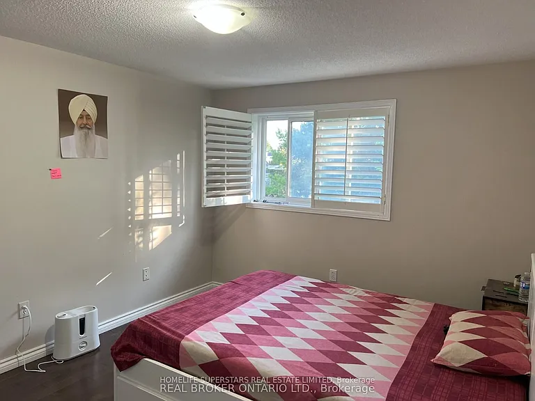 2555 Thomas St #1 — Photo 12