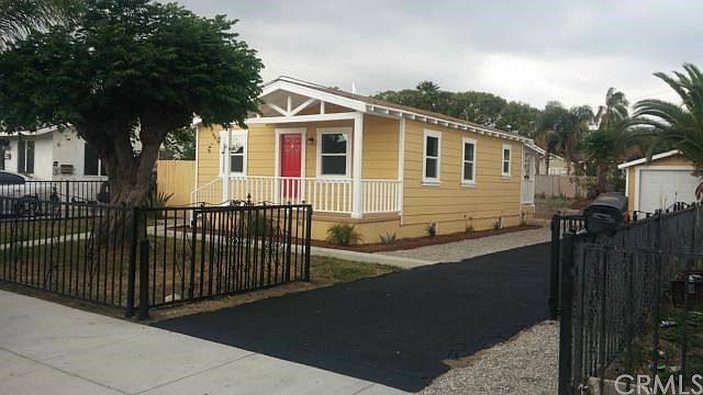 1st image of 833 E Elma St
