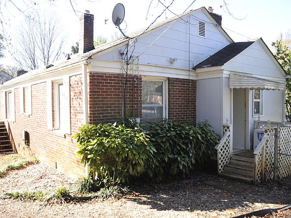 Secondary entrance to the house