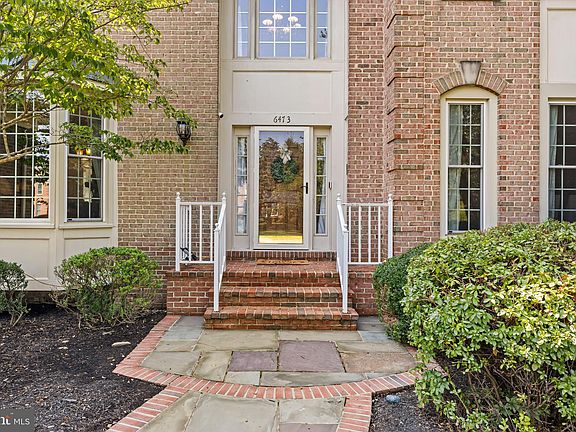 3rd image of 6473 Lake Meadow Dr