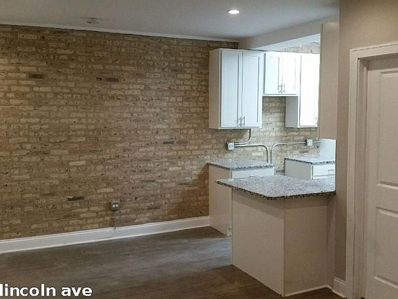 4th image of 4615 N Lincoln Ave #1113