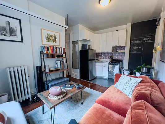 Rented by Denise Rosenblum, LREB | media 9