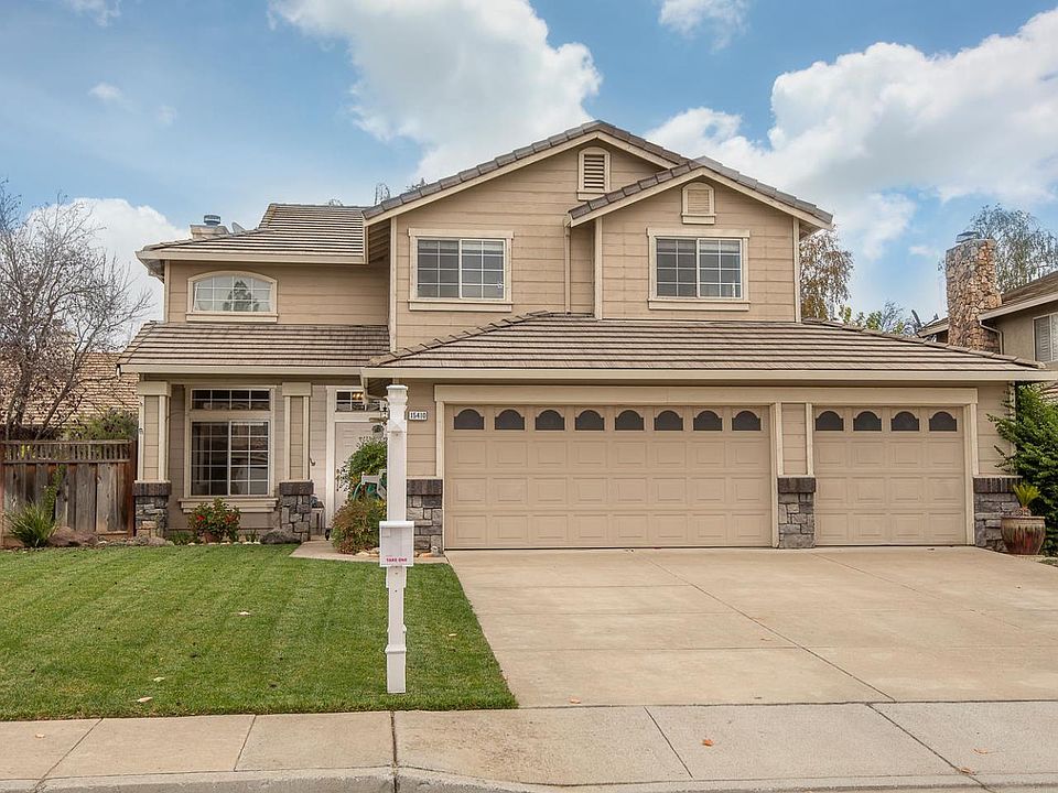 1st image of 15410 La Arboleda Way