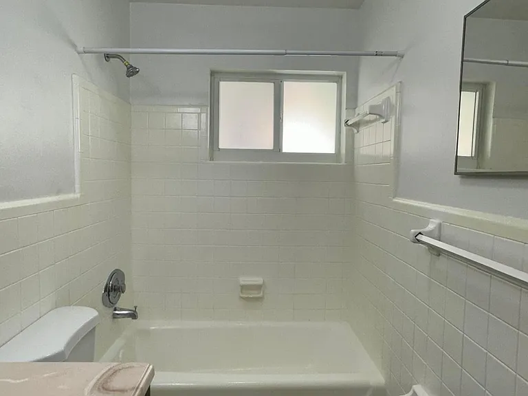 3720 NE 22nd Ave #0 — Photo 9
