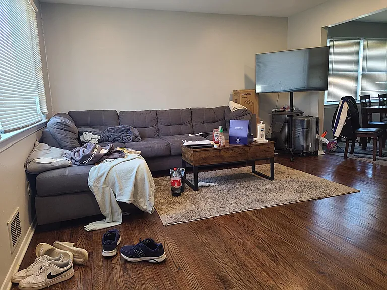 30 Bartha Ave #30 — Photo 4
