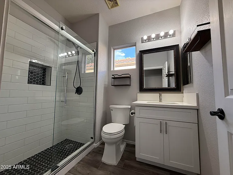 885 E Cherry Hills Dr — Photo 17