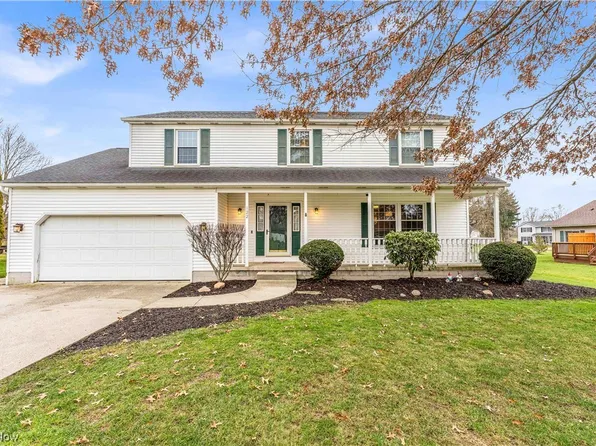 122 Red Oak Dr, Seville, OH 44273