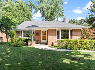 9237 Forestview Rd, Evanston, IL 60203