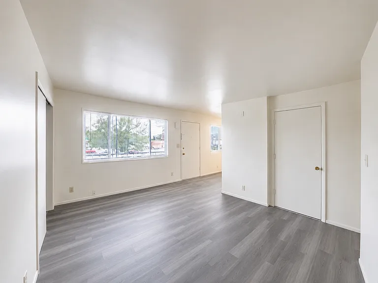 1761 Stewart St — Photo 5