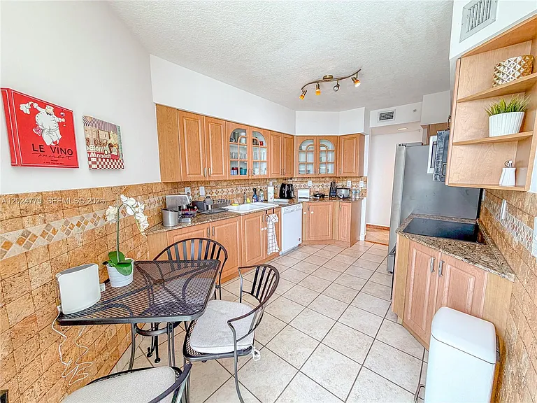 3370 Hidden Bay Dr #1814 — Photo 8
