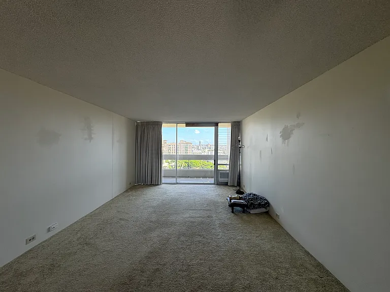 1212 Punahou St #1403 — Photo 7