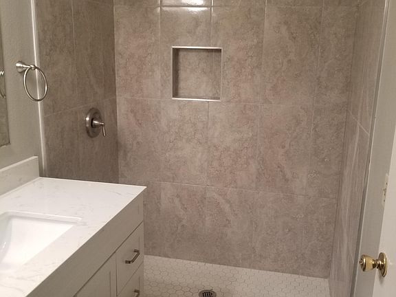 4th image of 4035 Poppy Pl APT 2