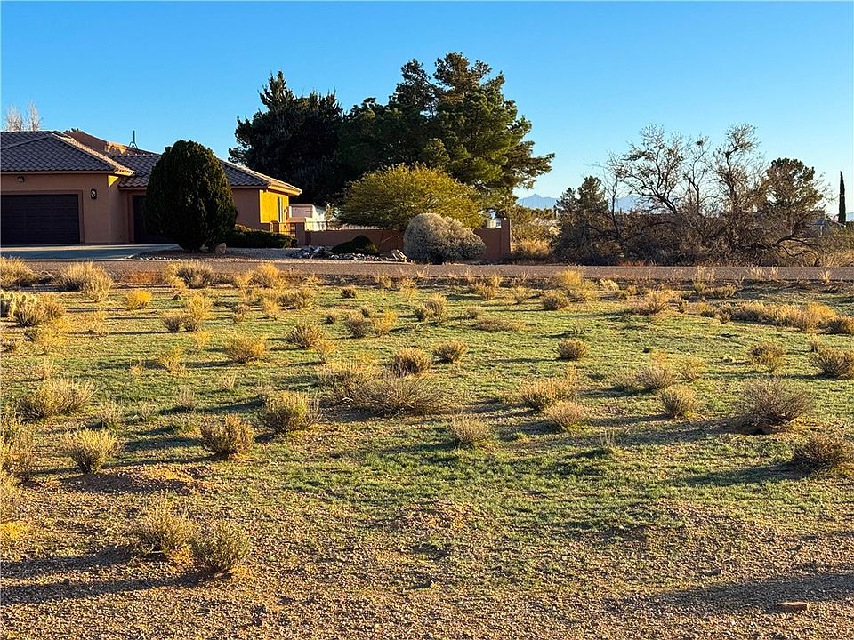 1st image of 7665 E Vista Drive