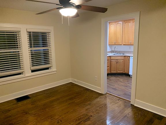 3rd image of 1801 Valparaiso St
