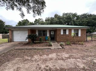 5589 Jones St, Milton, FL 32570