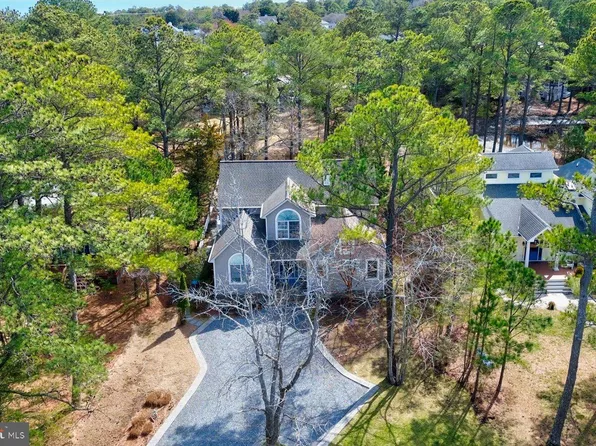 21 Cedar Rd, Rehoboth Beach, DE 19971