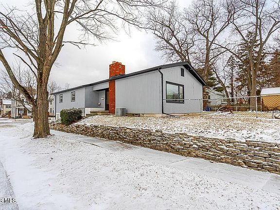 4th image of 3720 Kelly Ave