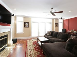 3422 N Bosworth Ave #2, Chicago, IL 60657