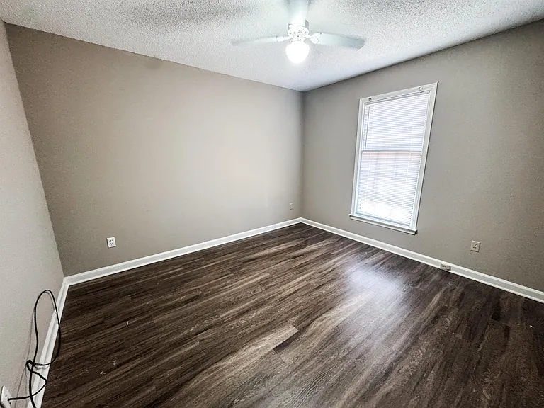 510 Autumn Run Dr — Photo 8