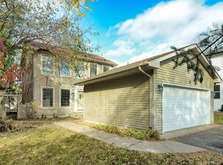 81 Grove St, Saint Paul, MN 55115