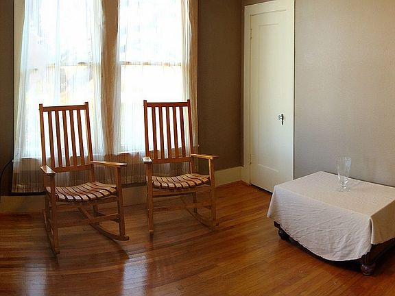 2nd image of 202 S Park St