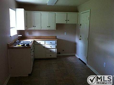 1st image of 2533 S 28th St