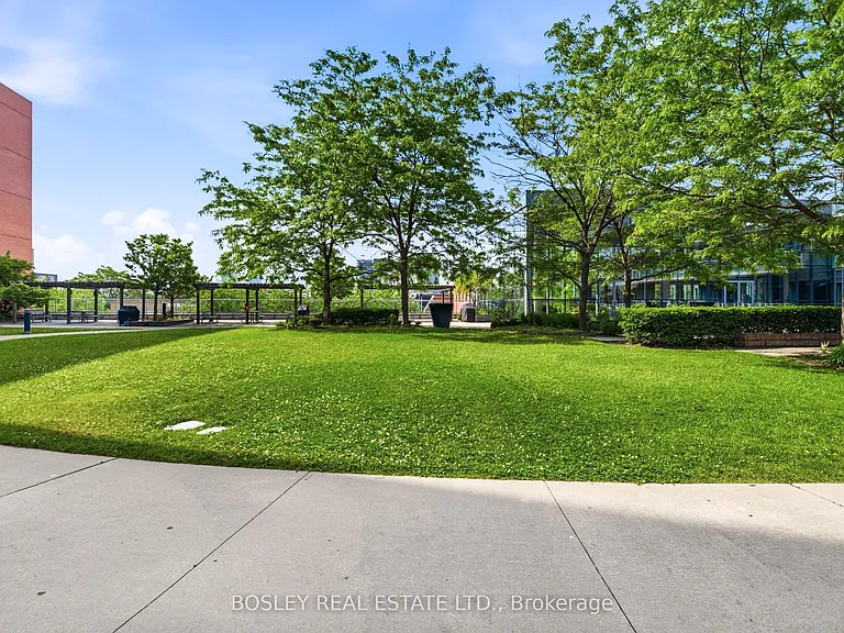 25 Cole St #317 — Photo 39