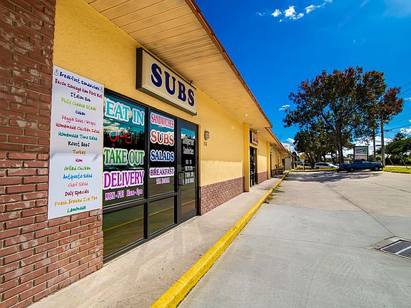 4th image of 300 Old Dixie Hwy