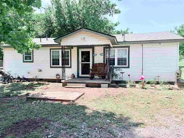 605 E Santa Fe St, Carney, OK 74832