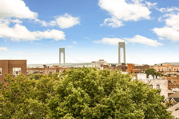 Rented by Compass | media 36