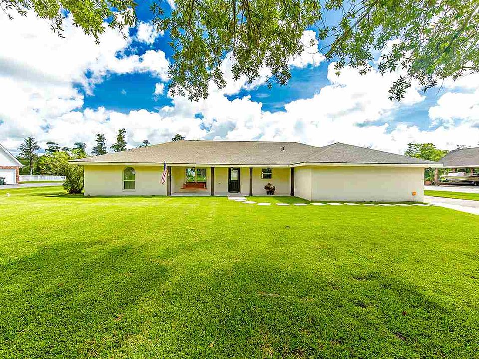 1st image of 121 Ouiski Bayou Dr