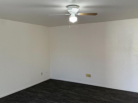 2nd image of 803 E Fargo Ave