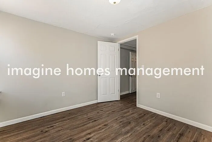 5127 Dresden Way — Photo 9