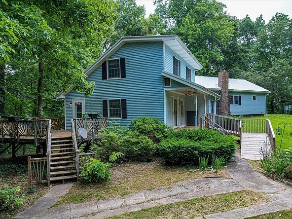 5th image of 440 Puppis Ln