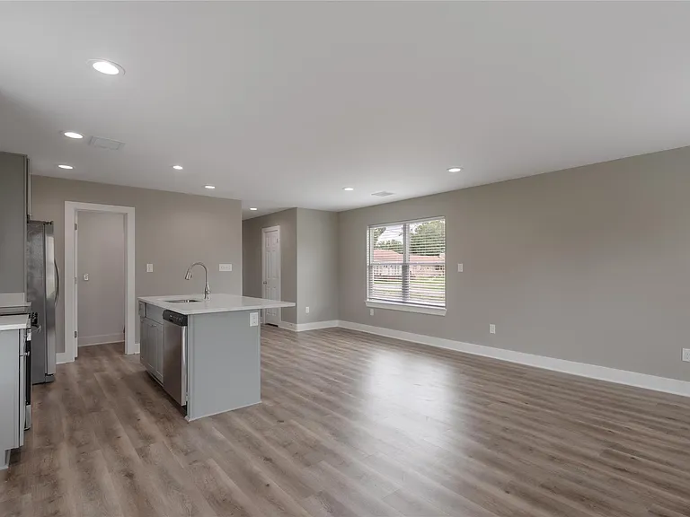250 N Shady Oaks Dr — Photo 12