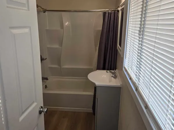 3132 Richmond Ave APT 4, Anchorage, AK 99508