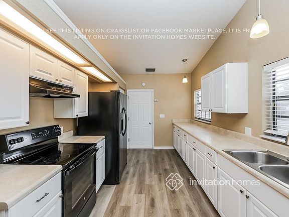 5th image of 327 80th Ave NE