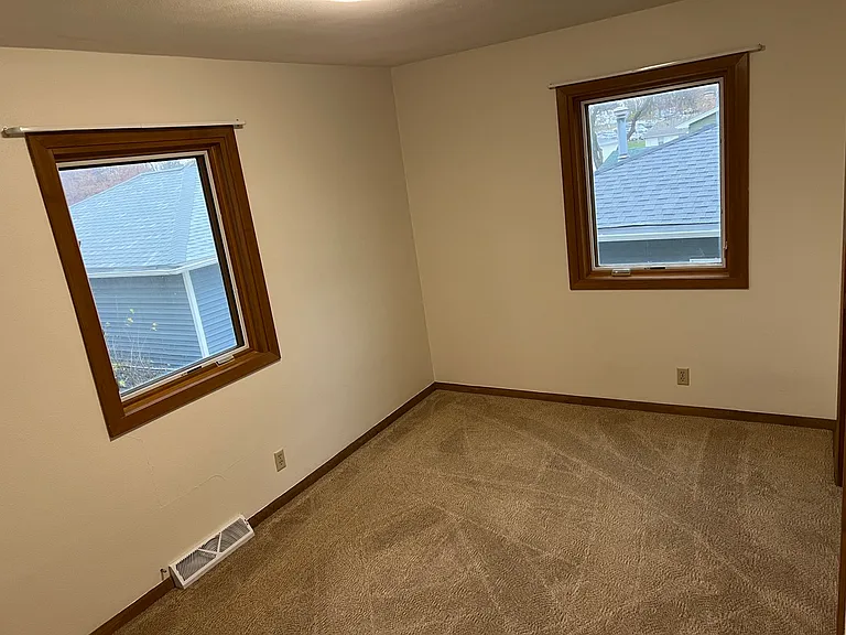3320 Monticello Ave — Photo 11