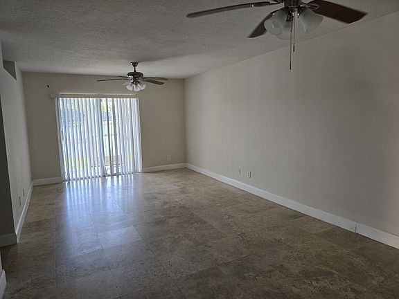 4th image of 790 NW 92nd Ave