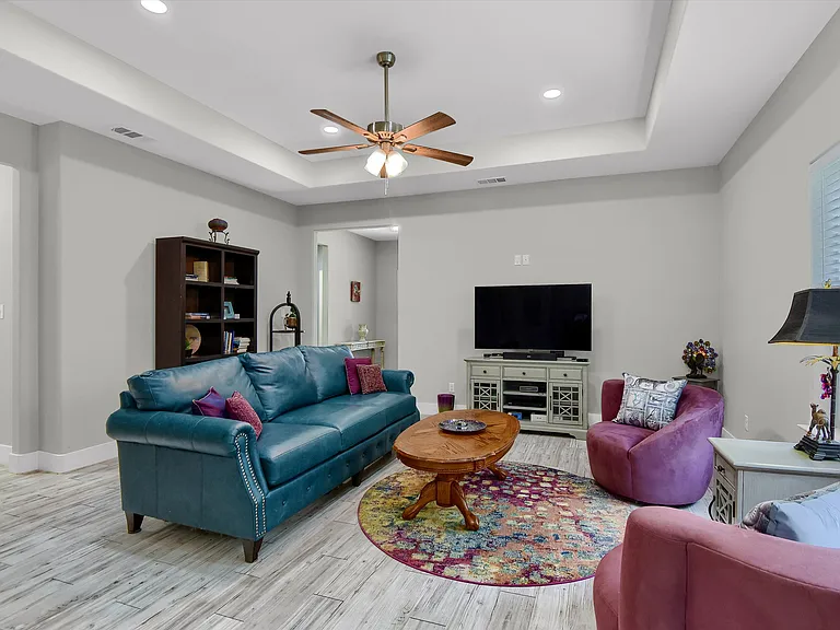 3101 S College Blvd — Photo 11