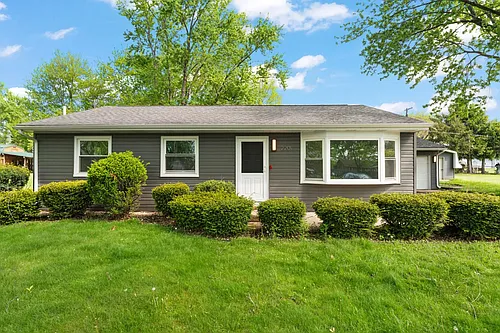 2201 Ade Ave Photo 1
