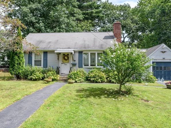 12 New Hampshire Ave, Natick, MA 01760