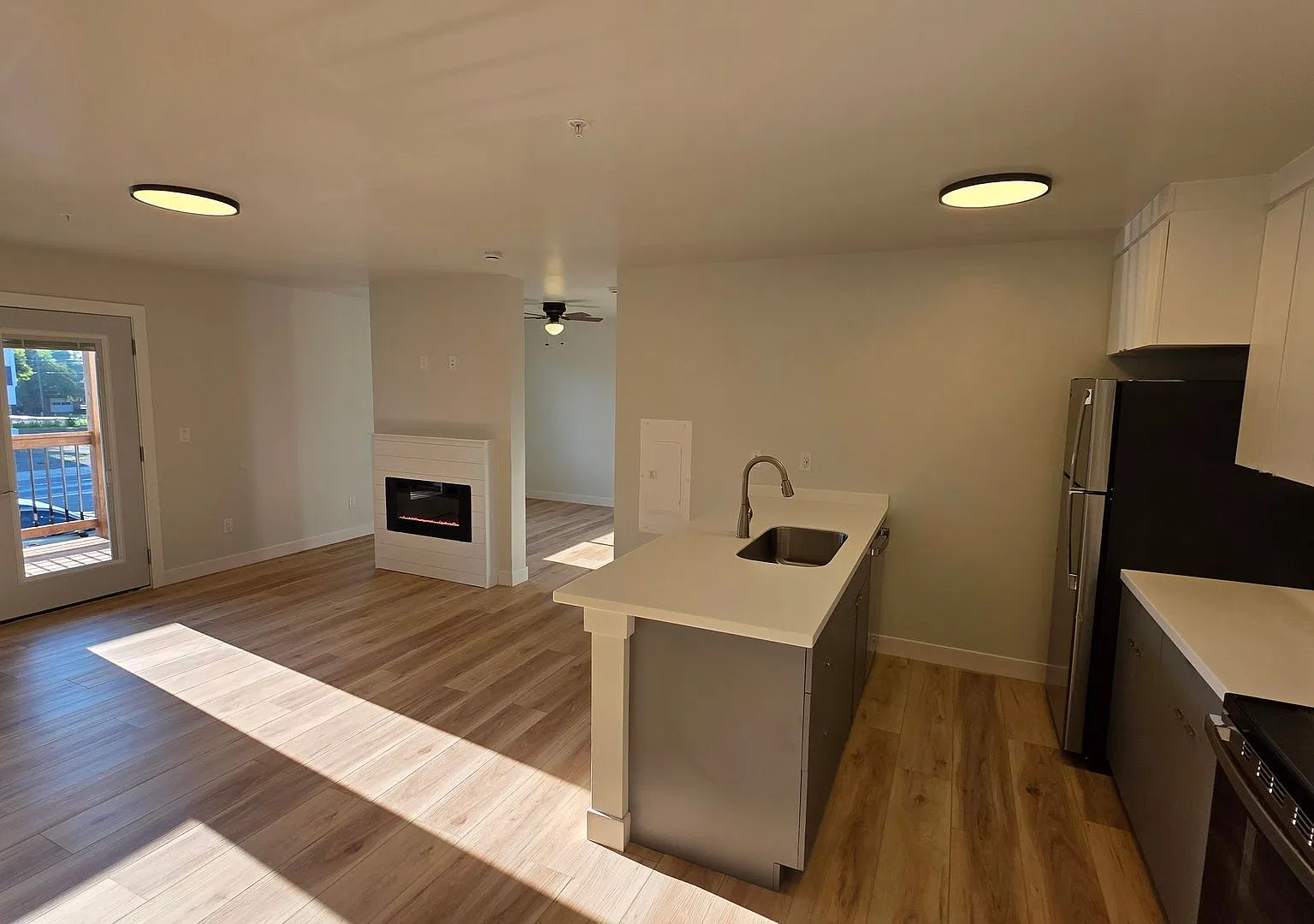 Commonwealth Flats — Photo 1