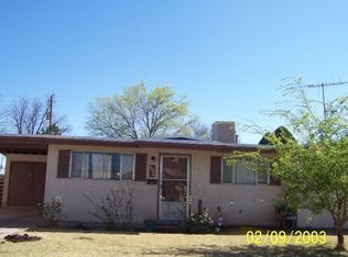 604 Greenbrier St, Roswell, NM 88203